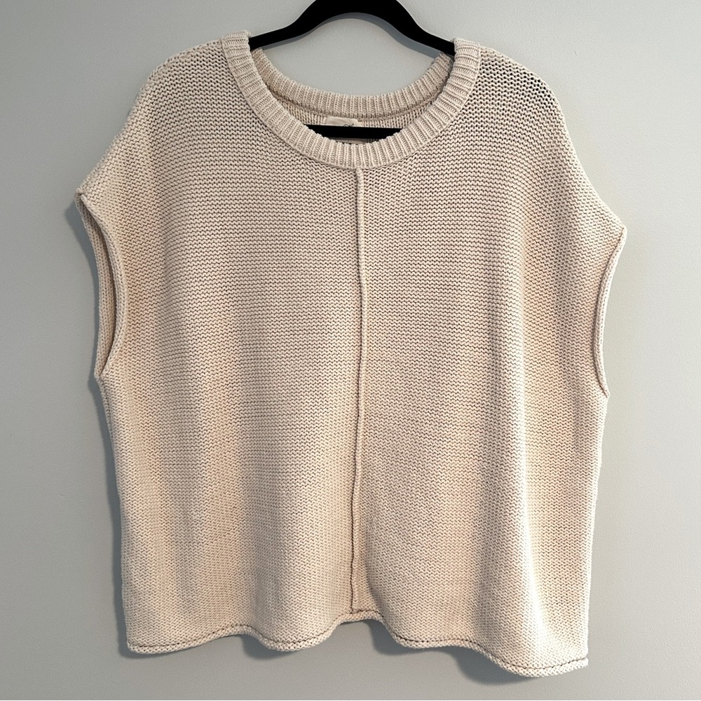 Sweater vest